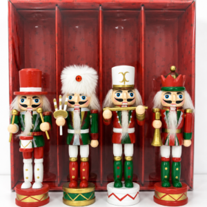 Set de Cascanueces Navideños de Madera – 4 piezas