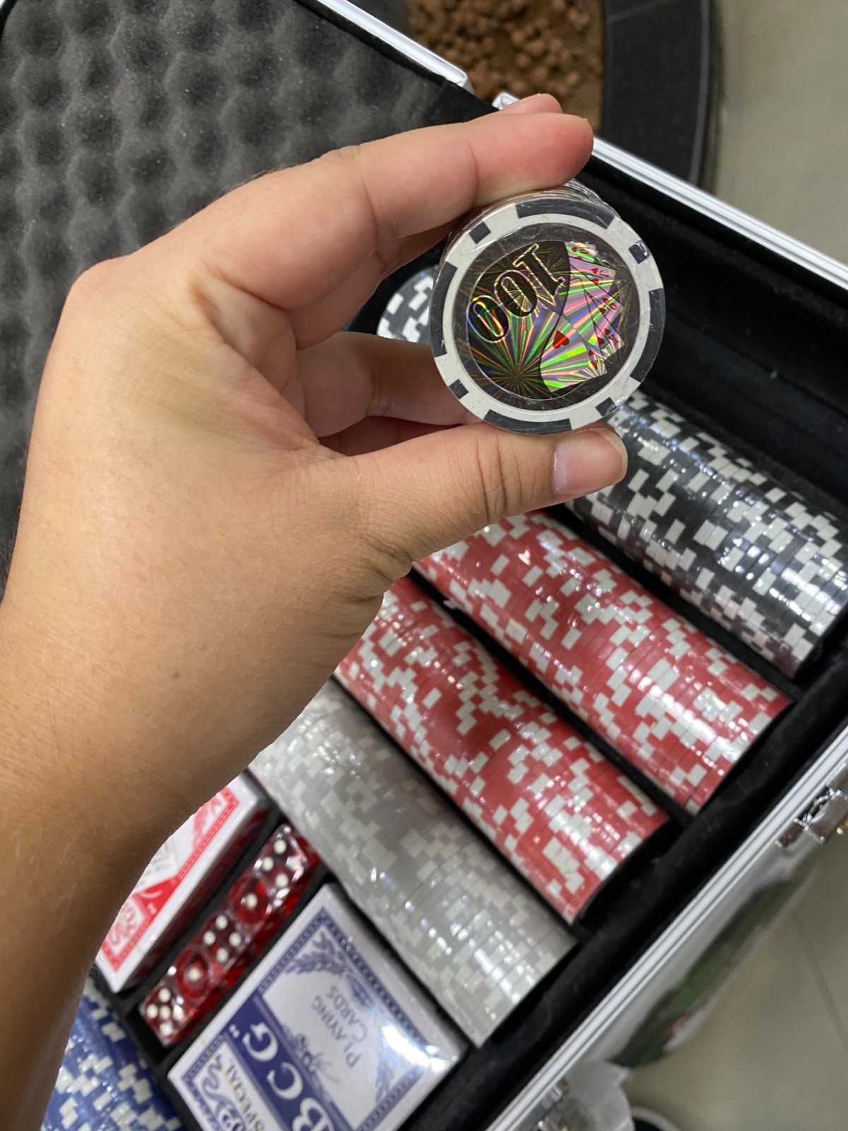 Maletín de Póker Profesional 500 Piezas – Edición Efecto Holográfico ♠️♦️♣️♥️ - Imagen 3